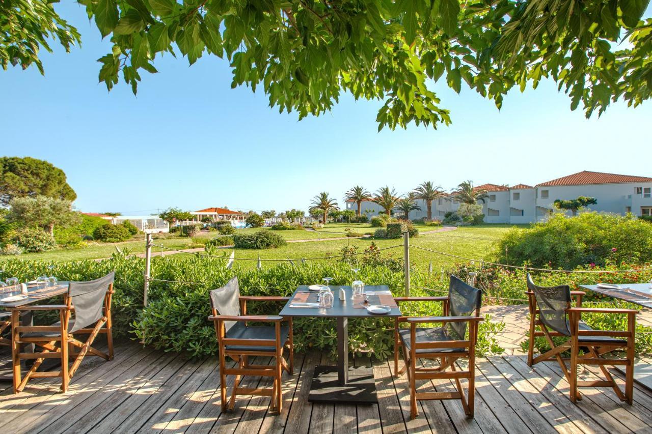 Aeolian Village Beach Resort Skála Eresoú Dış mekan fotoğraf